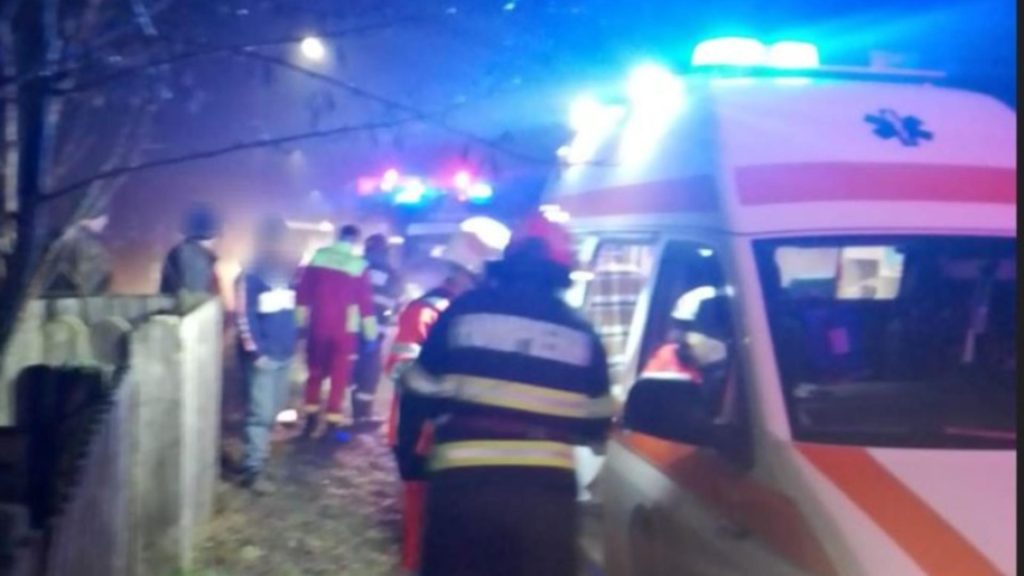 Explozie puternica intro casa din Botosani Barbat ranit