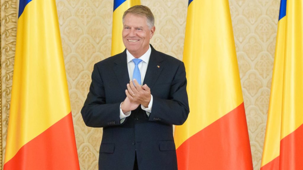 Partidele pro si contra Iohannis Suveranistii vor plecarea presedintelui ilegitim