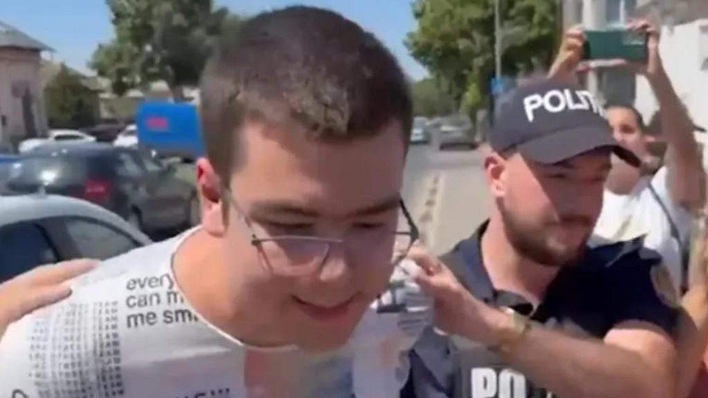 Studentul care si a incendiat profesorul a avut primul termen in proces Ce le a spus judecatorilor Am vrut sa l sperii