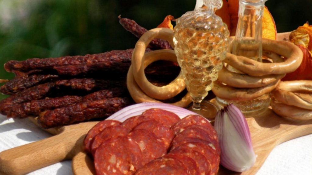 Targ de produse traditionale de Ziua Unirii in curtea Ministerului Agriculturii