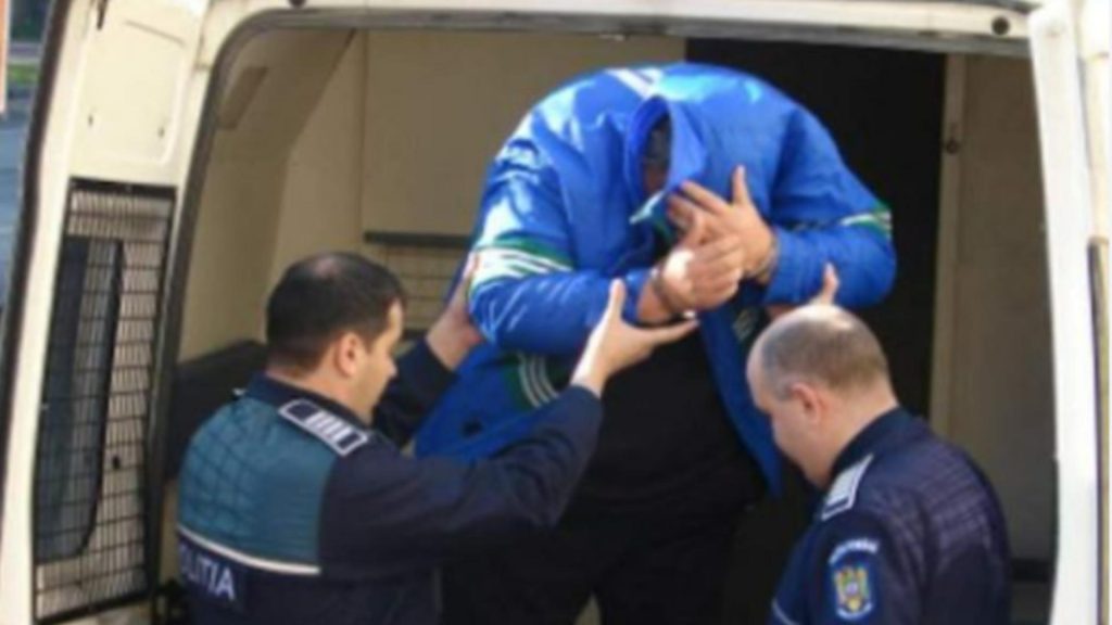 Alerta la Cluj Barbat devastat Casa Parohiala dus la Psihiatrie