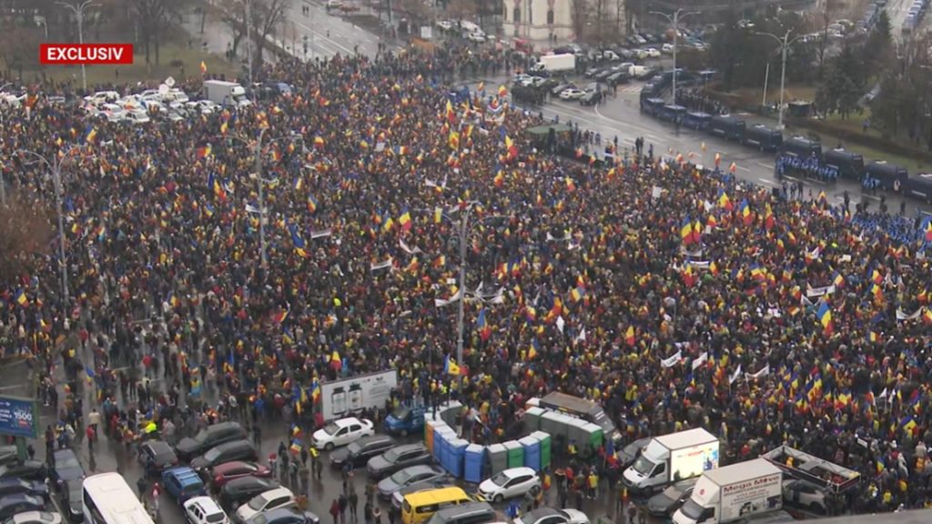 Cel mai mare protest romanii cer turul 2 Mesaje sfasietoare pentru politicieni