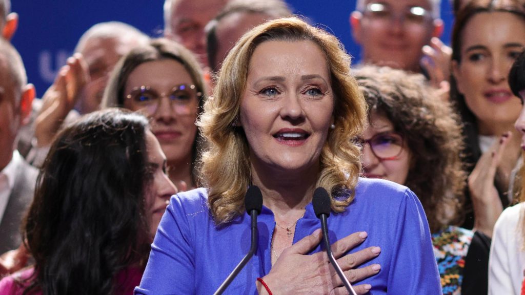 Elena Lasconi gest neasteptat Totul e negociabil L am sustinut si ca premier VIDEO