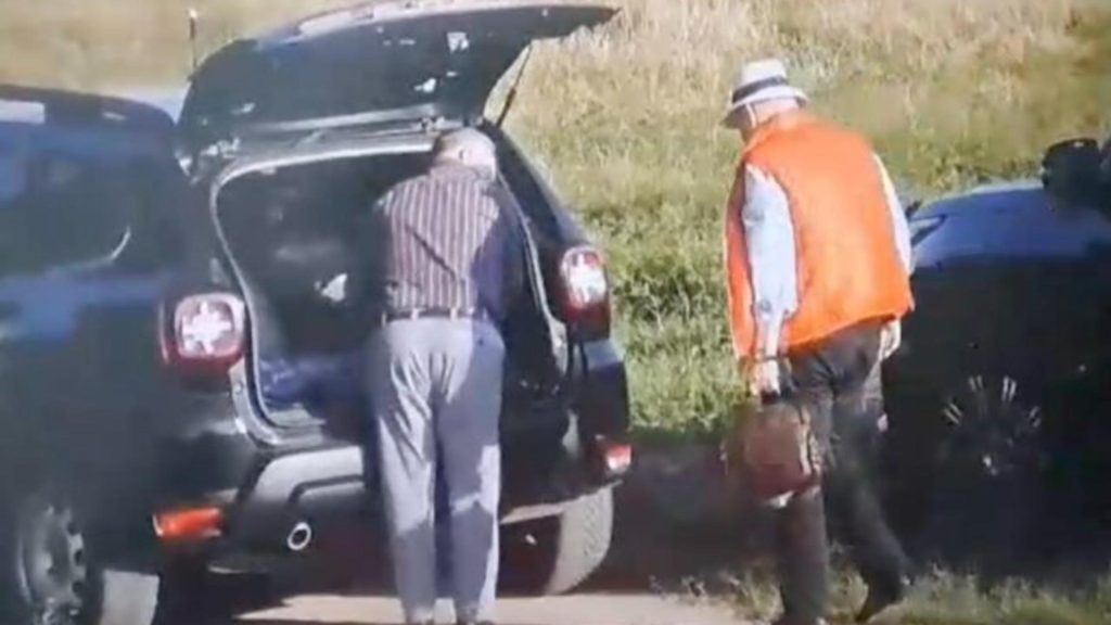 Justitie romaneasca Dumitru Buzatu vrea judecata doar pentru trafic de influenta nu si pentru portbagajul plin de spaga