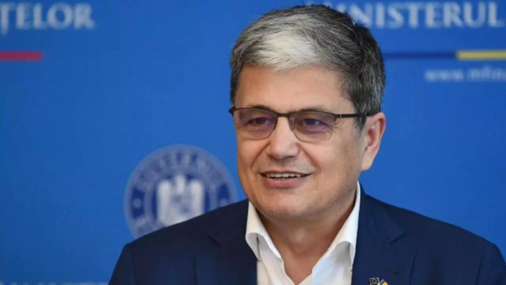 Marcel Bolos a semnat contracte pentru proiecte strategice de 180 milioane euro