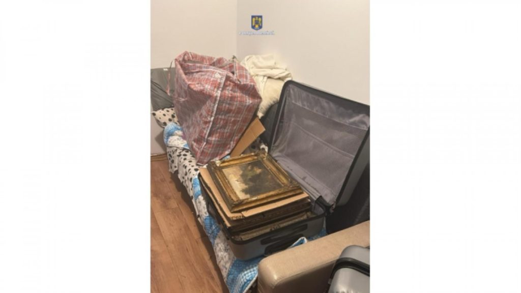 Perchezitii in Constanta la suspecti de furt de tablouri