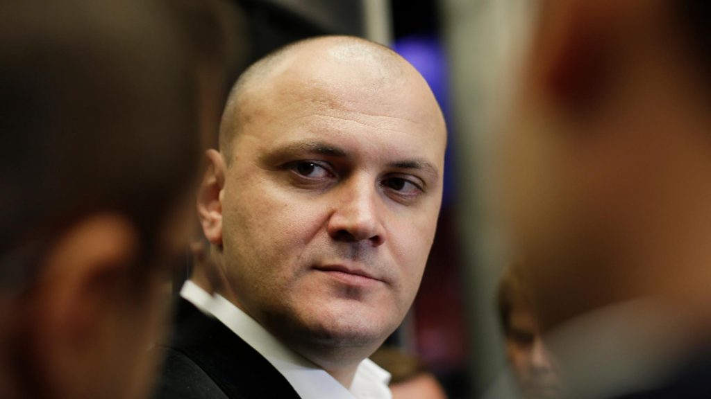 Procurorul care cunoaste secretele lui Sebastian Ghita vorbeste cum e protejata televiziunea acestuia