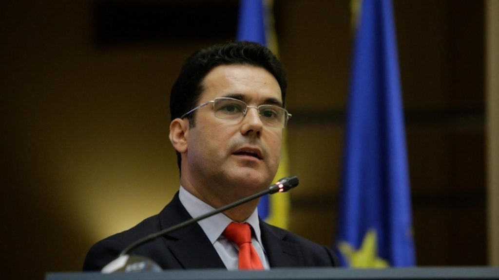 Remus Pricopie rectorul SNSPA a contestat candidatura lui Calin Georgescu la prezidentialele din mai
