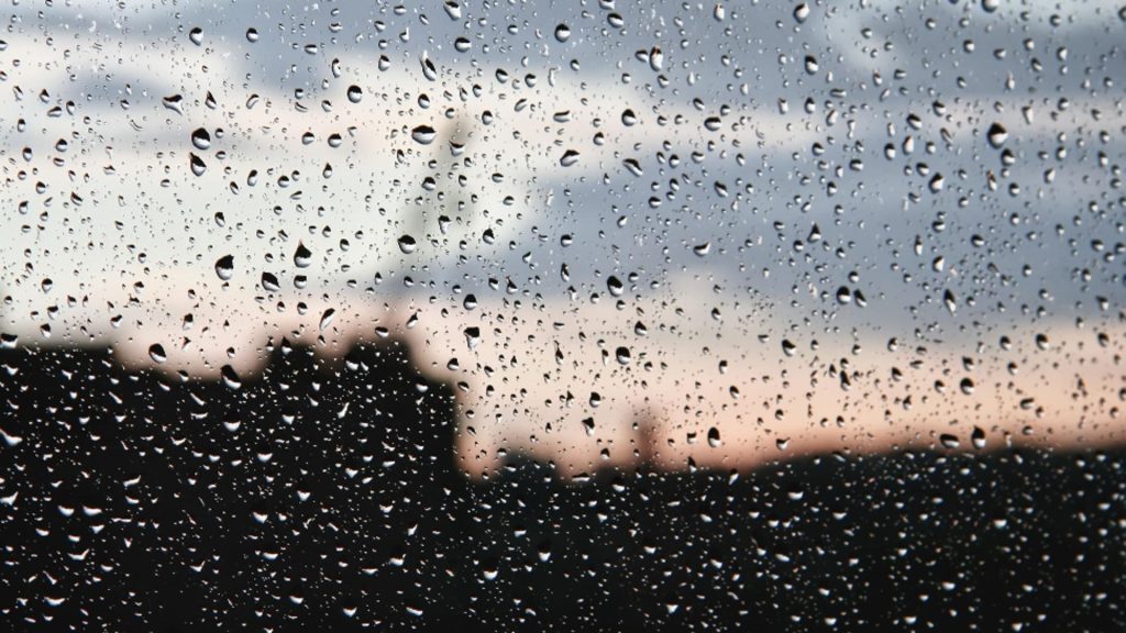 Vreme rece in Bucuresti ploi si vant pana sambata