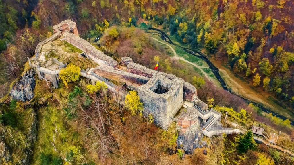 Cetatea Poenari a lui Vlad Tepes redeschisa publicului