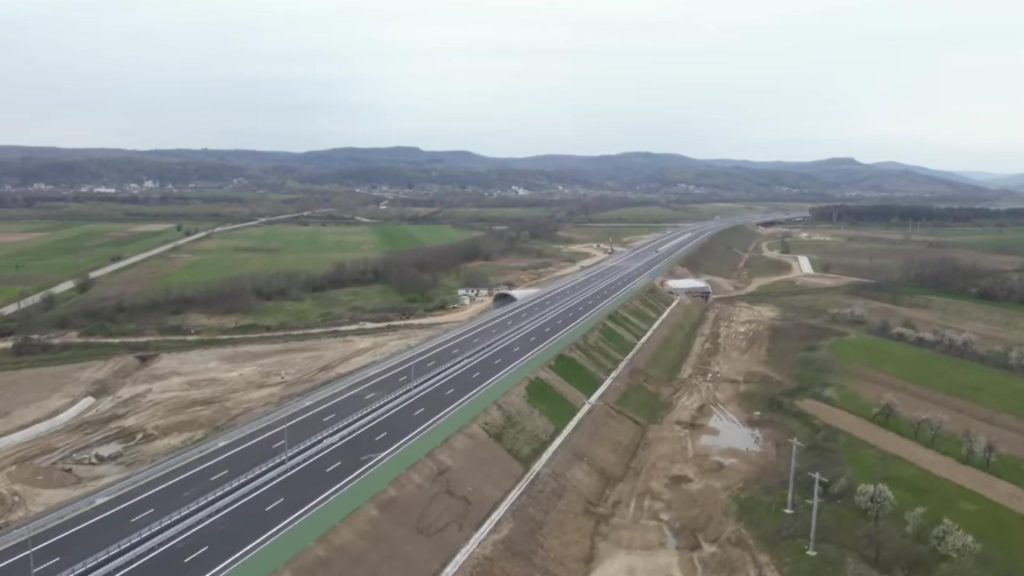 Romanii vor circula pe autostrada Curtea de Arges Bucuresti din mai