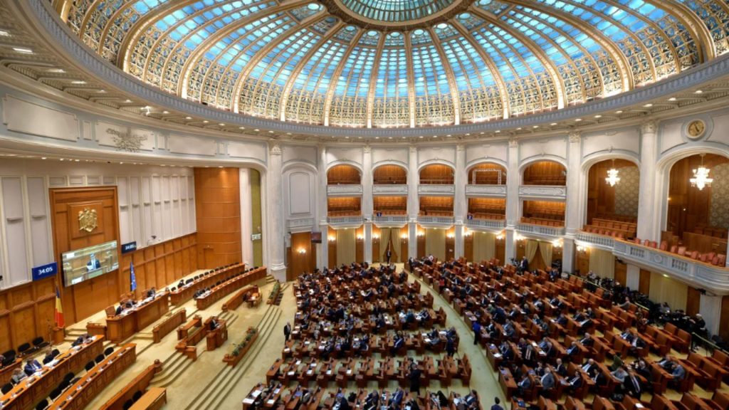Topul absentelor nemotivate in Parlament din 2025