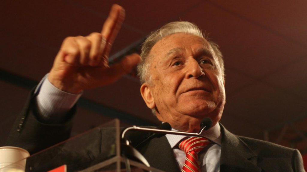 Istoricii A fost hulit a fost adulat dupa Iliescu