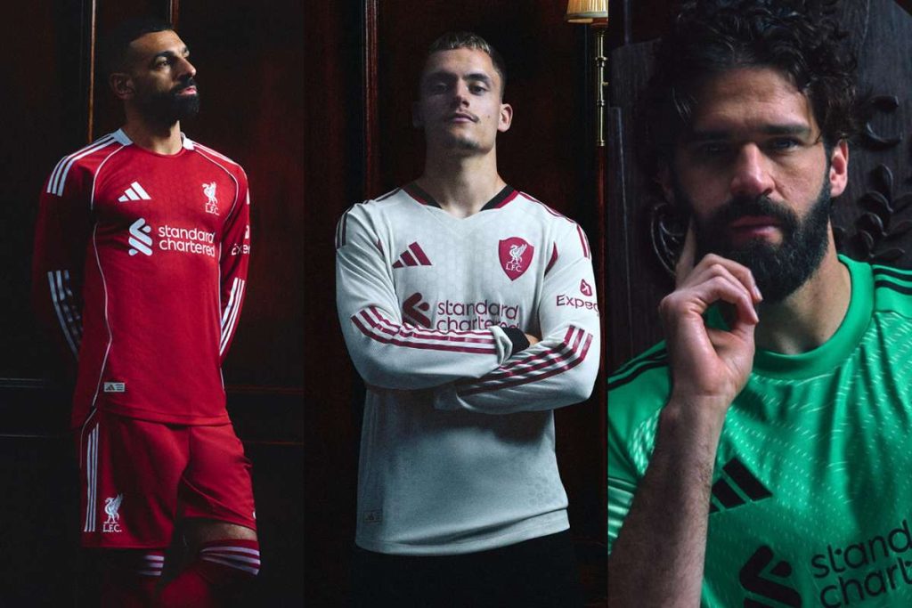 Liverpool a prezentat noile echipamente pentru sezonul 2025 2026
