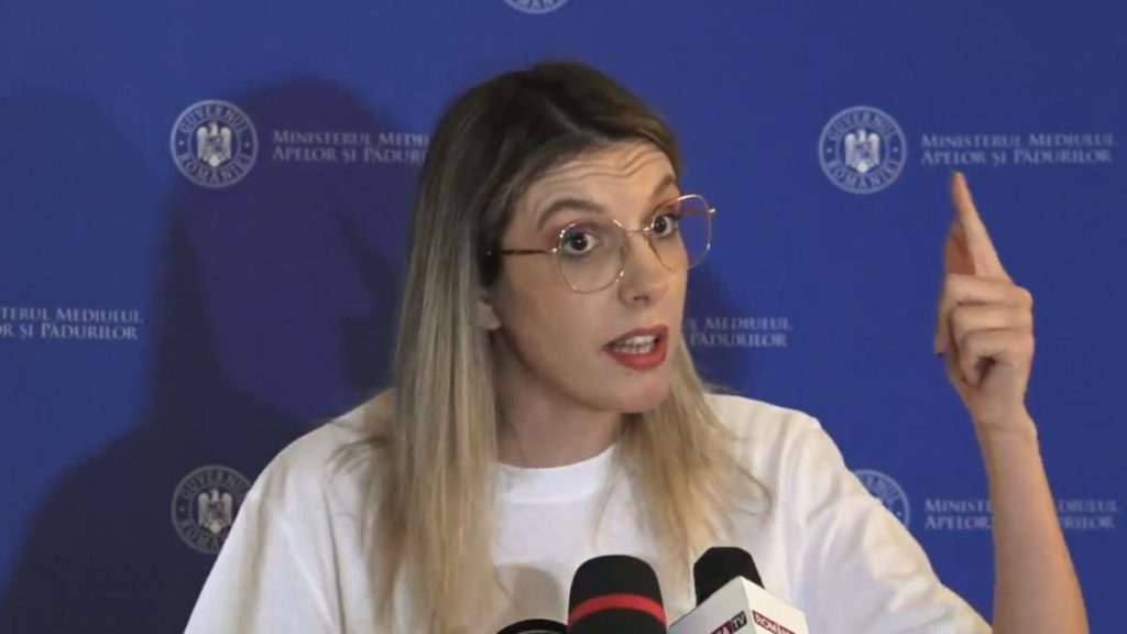 Scandal la Ministerul Mediului Buzoianu contra protestatarilor